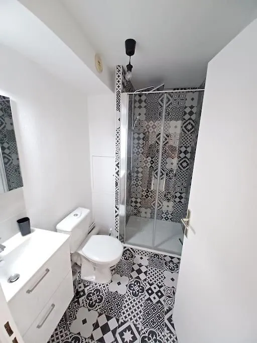 Appartement 2 Personnes Lyon Sans Souci 0*,