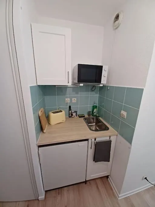 Appartement 2 Personnes Lyon Sans Souci Apartment